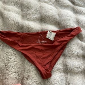 Boys + arrows bottoms. Size medium